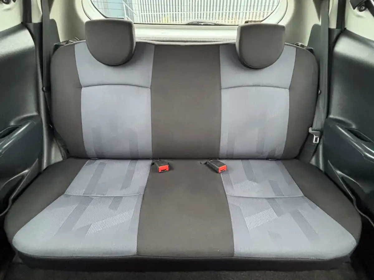 2014-suzuki-alto-10-sz-big-33