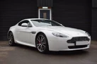 2010-aston-martin-vantage-47-coupe-sportshift-small-0