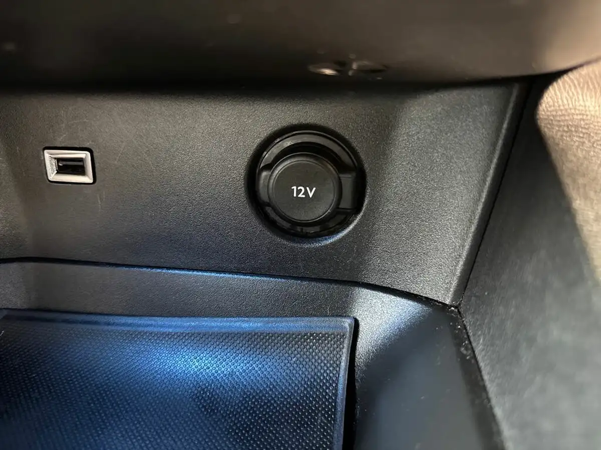 2021-peugeot-5008-suv-16-puretech-gt-big-32