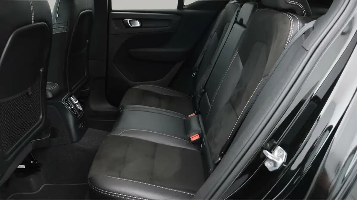 2021-volvo-xc40-15-t5-r-design-pro-262bhp-big-16