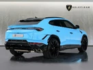2023-lamborghini-urus-40-no-trim-small-2