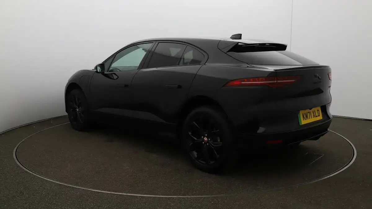 2021-jaguar-i-pace-ev400-black-big-55