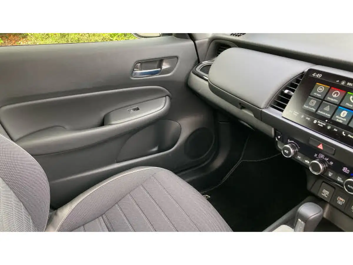 2025-honda-jazz-15-i-mmd-crosstar-advance-big-35