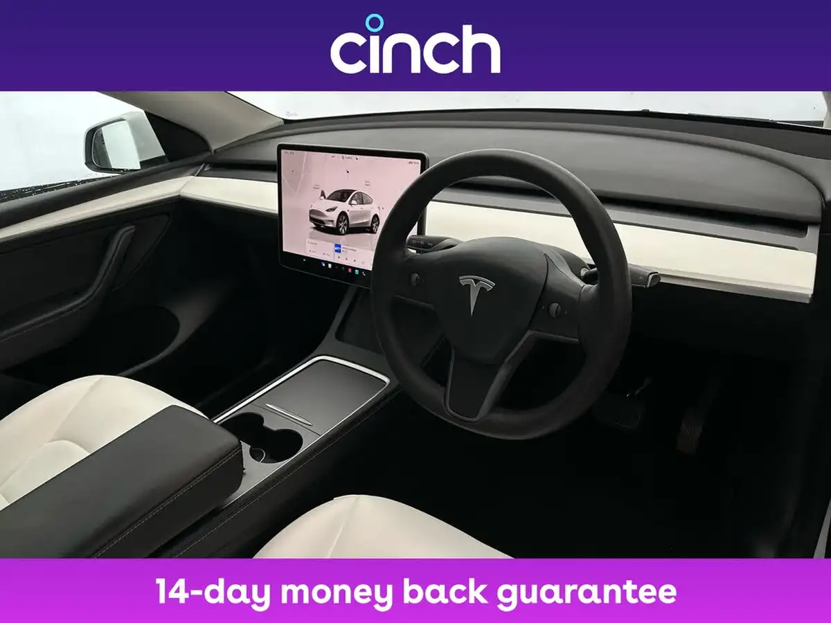 2022-tesla-model-y-e-long-range-big-11