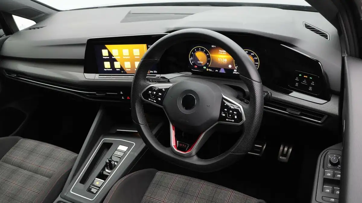 2022-volkswagen-golf-20-tsi-gti-dsg-big-9