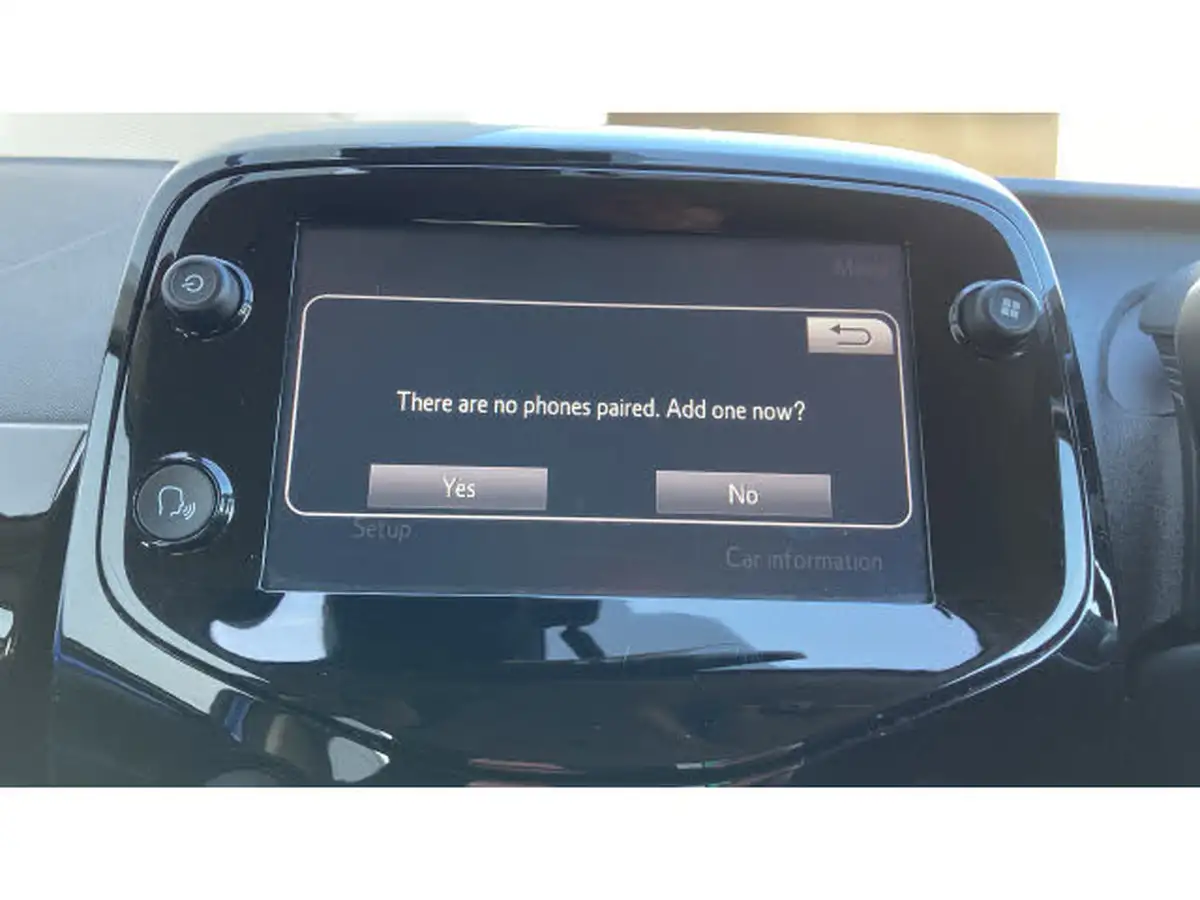 2020-toyota-aygo-10-vvt-i-x-clusiv-blackred-bi-tone-tss-x-shift-big-19