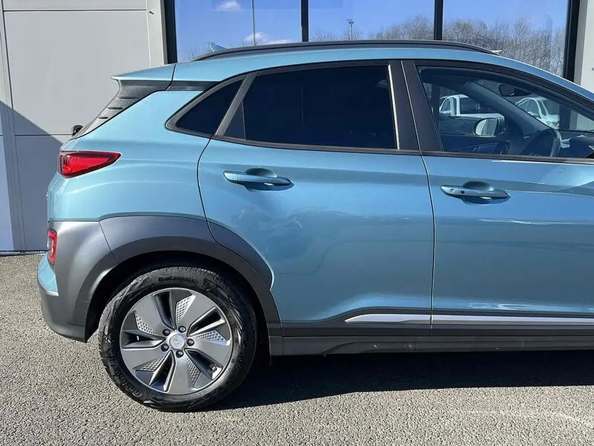2020-hyundai-kona-e-premium-204ps-big-8