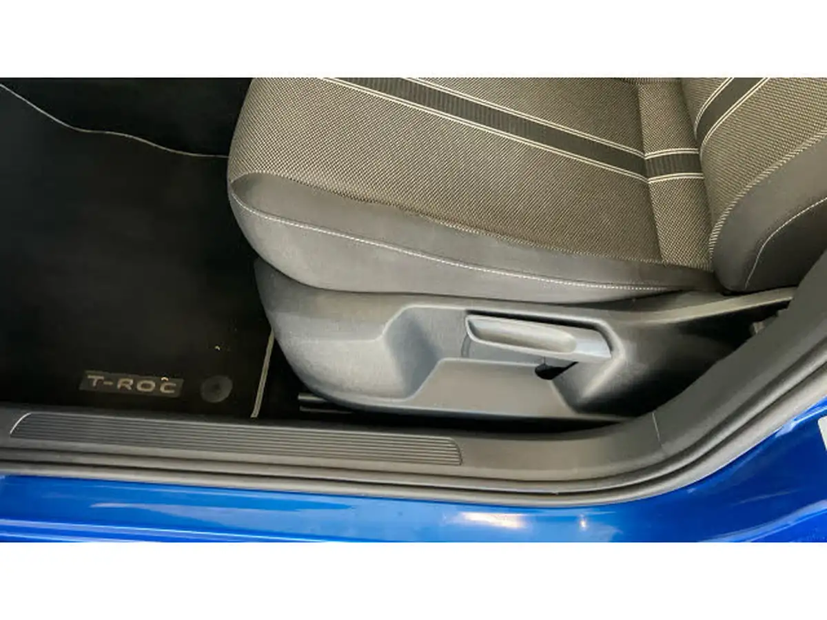 2019-volkswagen-t-roc-16tdi-se-big-36