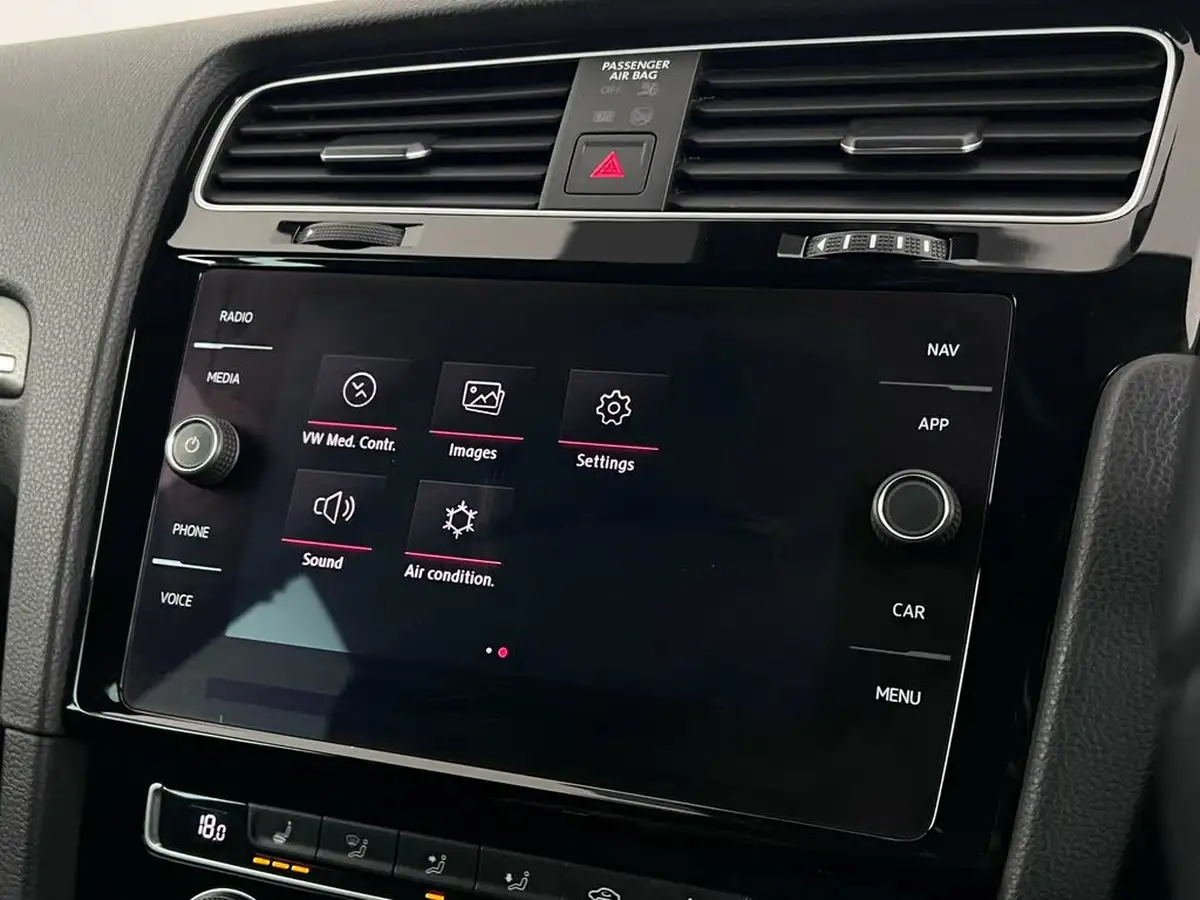 2019-volkswagen-golf-20-tsi-gti-performance-5d-dsg-big-38