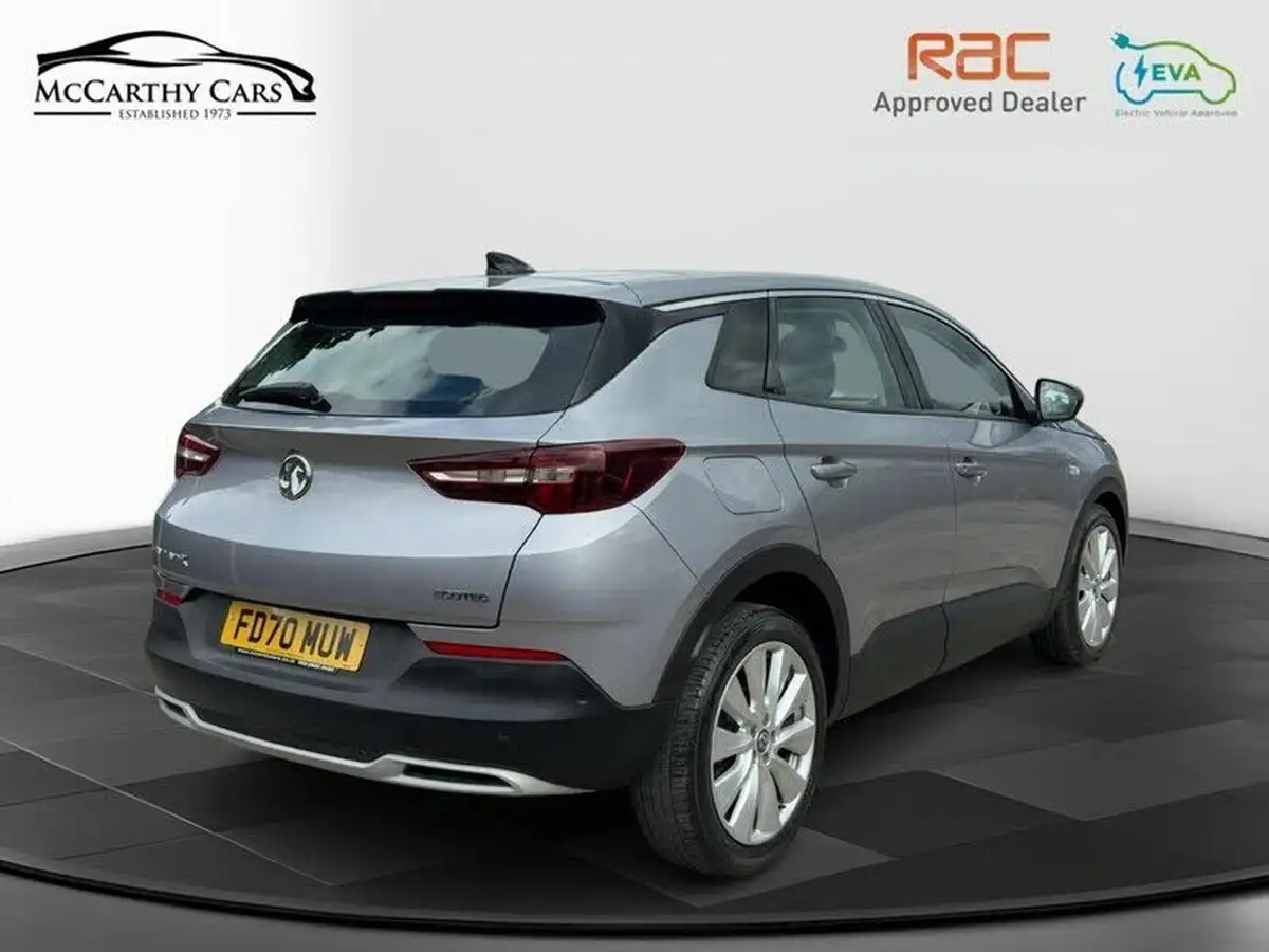 2020-vauxhall-grandland-x-12-elite-nav-big-14