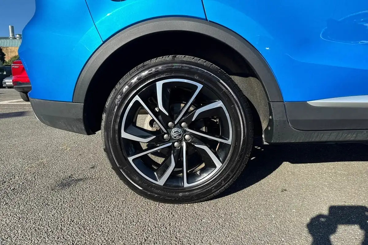 2023-mg-zs-suv-15-vti-tech-exclusive-big-9