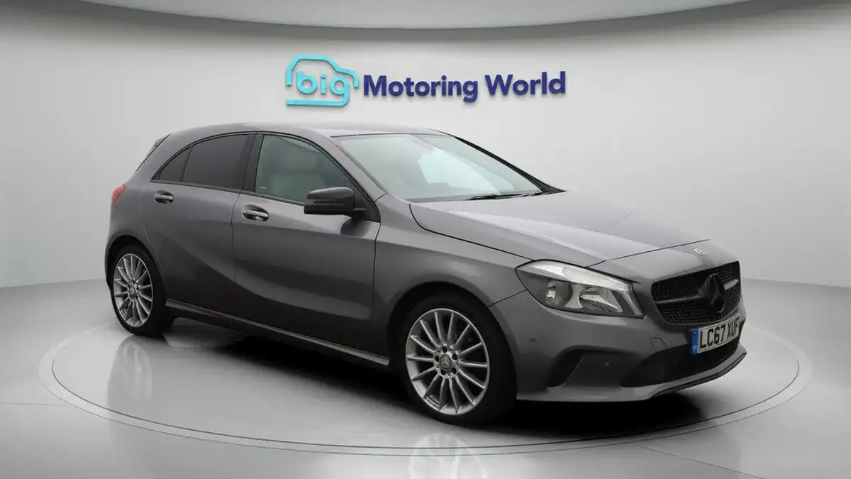 2018-mercedes-benz-a-class-15d-a180d-sport-109ps-executivess-hatchback-5d-7g-dct-big-1