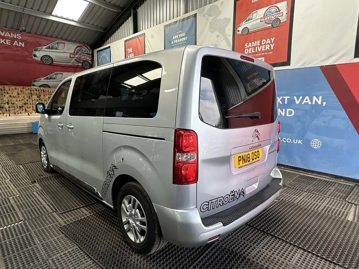 2018-citroen-spacetourer-16bluehdi-business-m-95ps-etg6-big-21