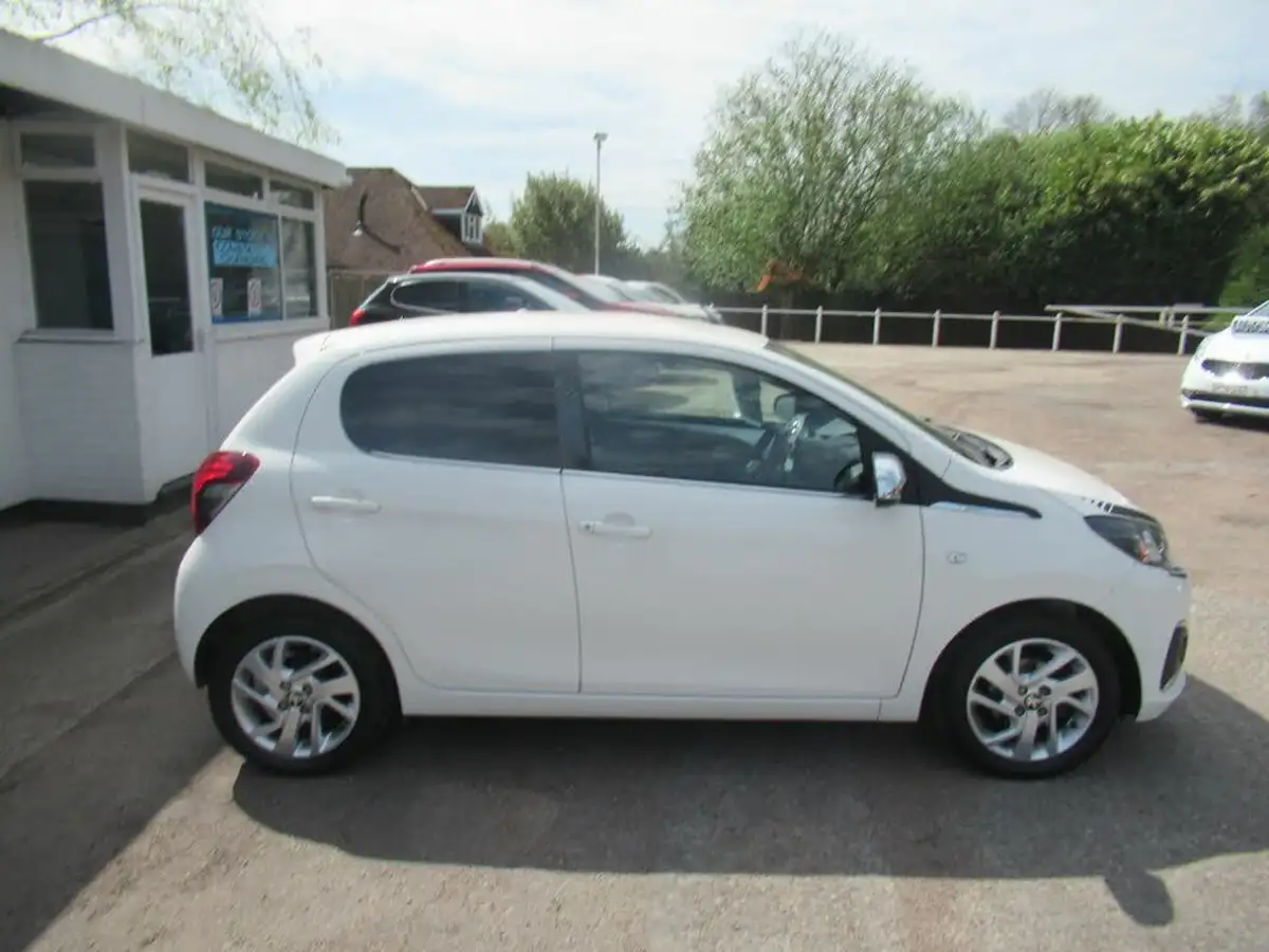 2021-peugeot-108-10-collection-hatchback-big-1