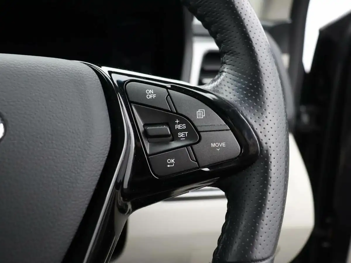 2022-kgm-ssangyong-tivoli-15-ultimate-auto-big-33