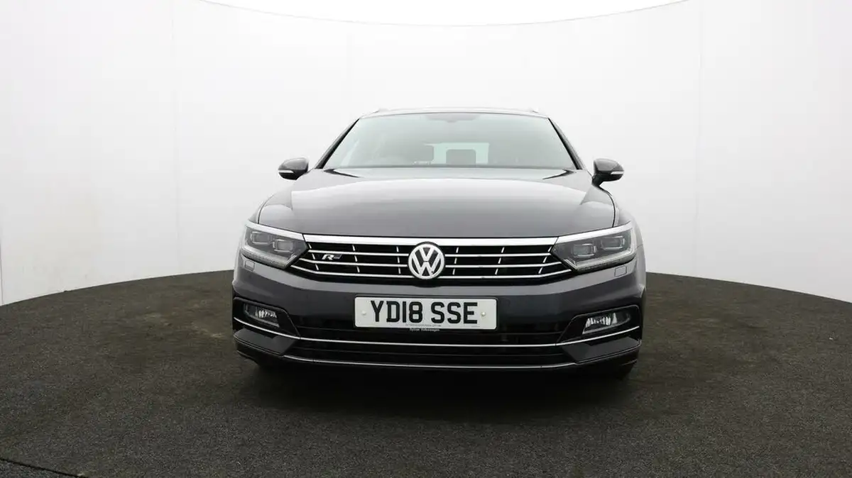 2018-volkswagen-passat-20tdi-r-line-150ps-ss-estate-5d-dsg-big-53