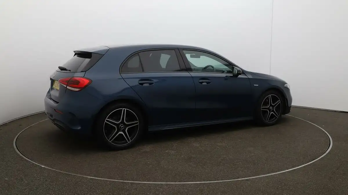 2022-mercedes-benz-a-class-13-a200-amg-line-executive-edition-hatchback-5d-7g-dct-big-51