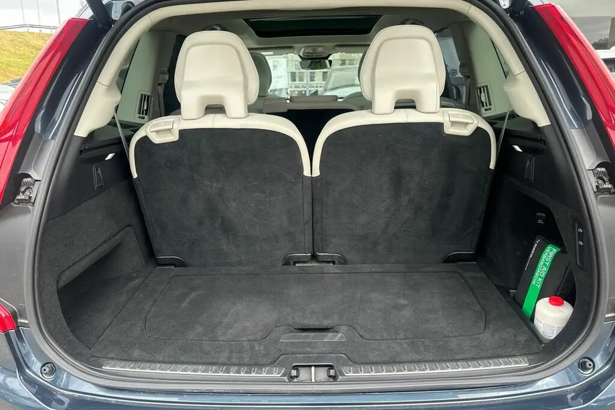 2024-volvo-xc90-20-t8-ultimate-dark-big-36