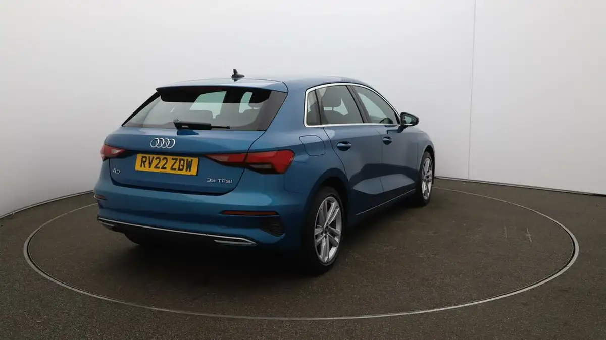 2022-audi-a3-15-35-tfsi-sportback-5d-s-tronic-big-51