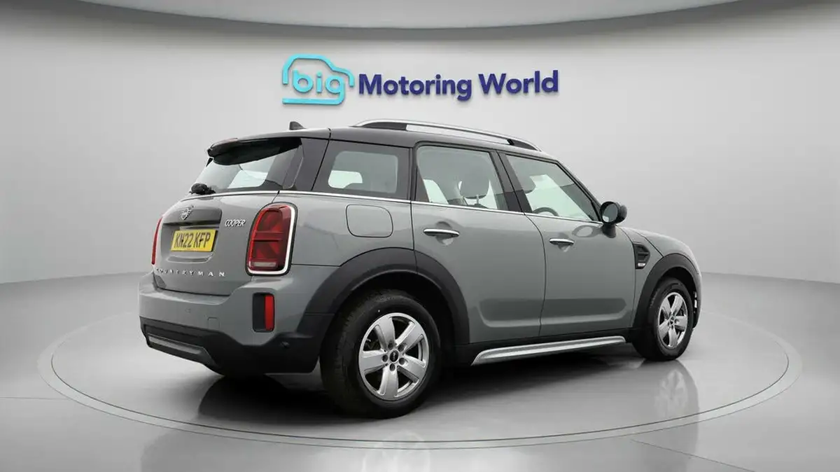 2022-mini-countryman-15-cooper-classic-big-6