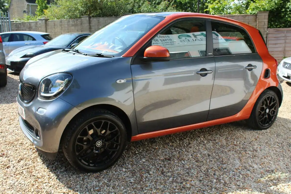2015-smart-forfour-10-edition-1-big-9