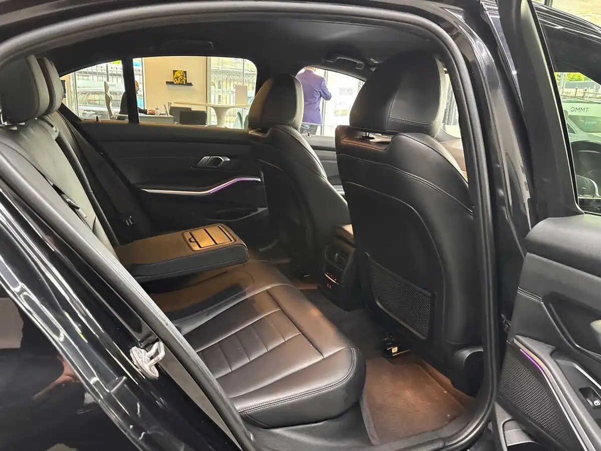 2020-bmw-3-series-20-330e-m-sport-saloon-4d-big-21