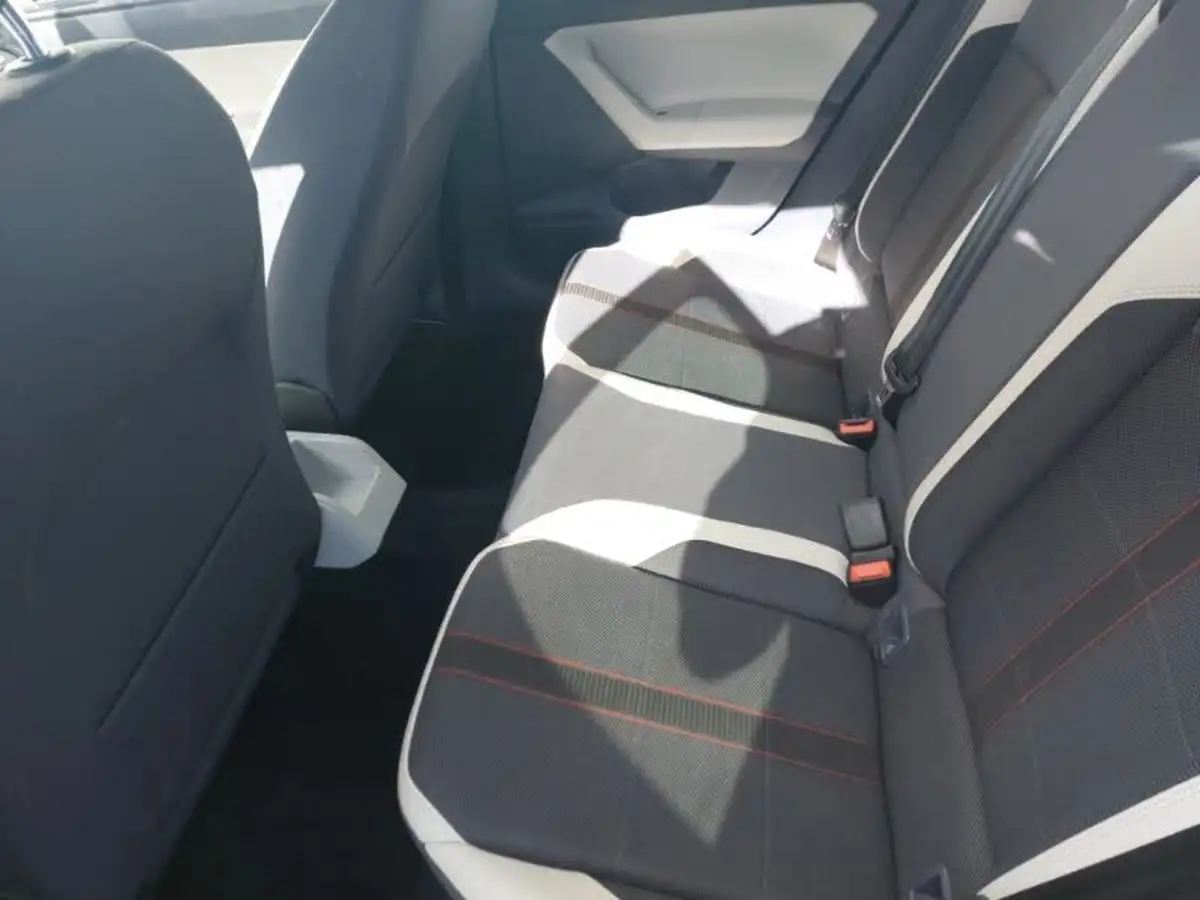 2021-volkswagen-polo-10-tsi-beats-big-5