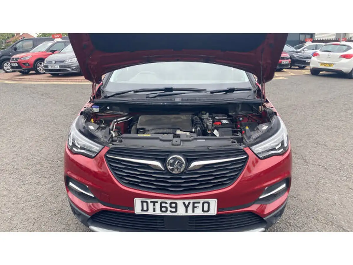 2020-vauxhall-grandland-x-12-sri-nav-big-7