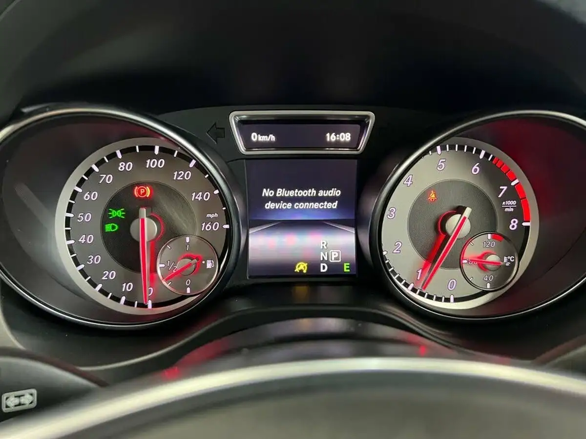 2015-mercedes-benz-cla-20-cla250-amg-ss-shooting-brake-5d-4matic-7g-dct-big-25