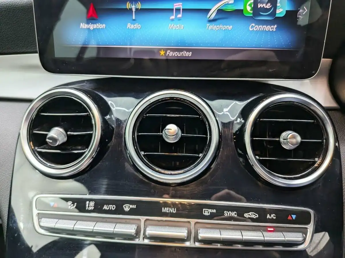 2021-mercedes-benz-c-class-20d-c220d-se-saloon-4d-big-20