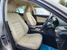 2014-lexus-is-300h-25-premier-small-10