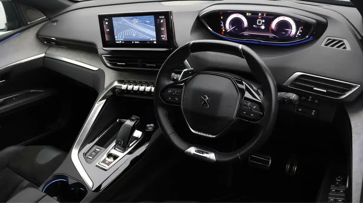 2021-peugeot-5008-suv-12-puretech-gt-premium-big-8