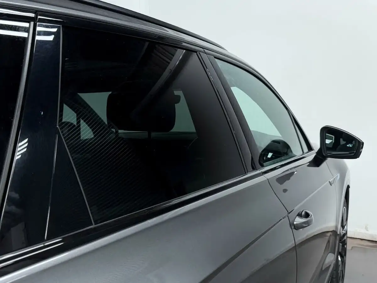 2022-volkswagen-touareg-30tsi-black-edition-big-18