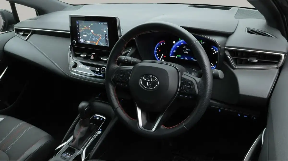 2022-toyota-corolla-18-vvt-i-gr-sport-120bhp-trk-hatchback-big-9