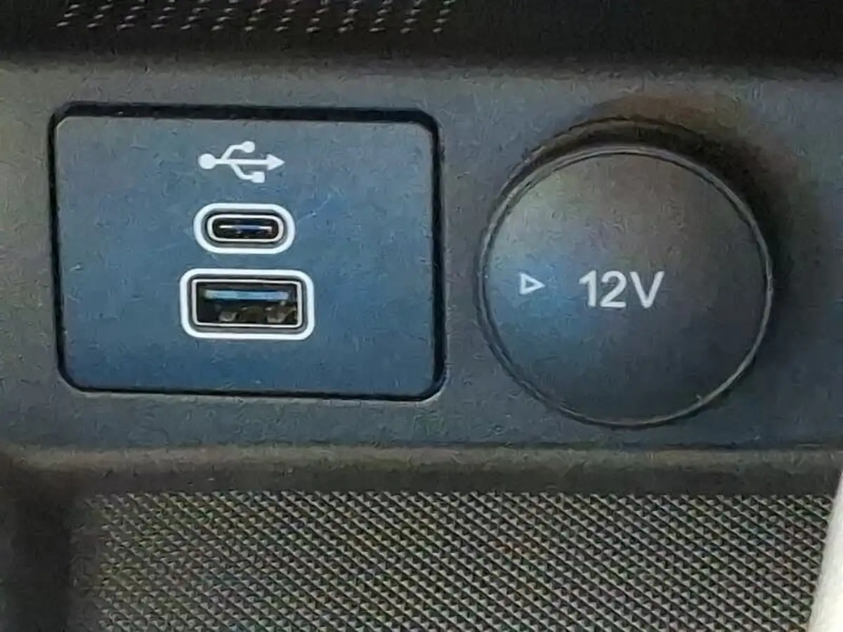 2023-ford-kuga-25t-st-line-edition-190ps-fhev-big-11