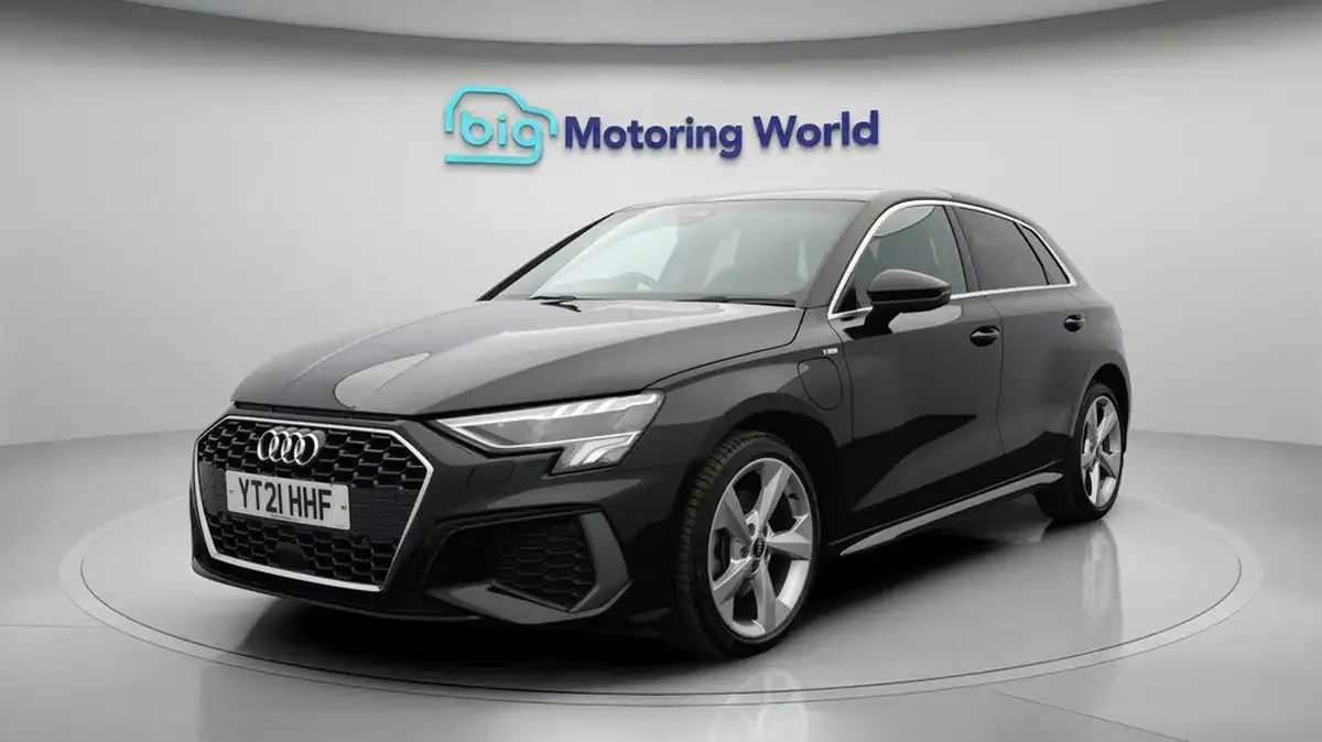 2021-audi-a3-14-40-tfsi-e-s-line-big-2