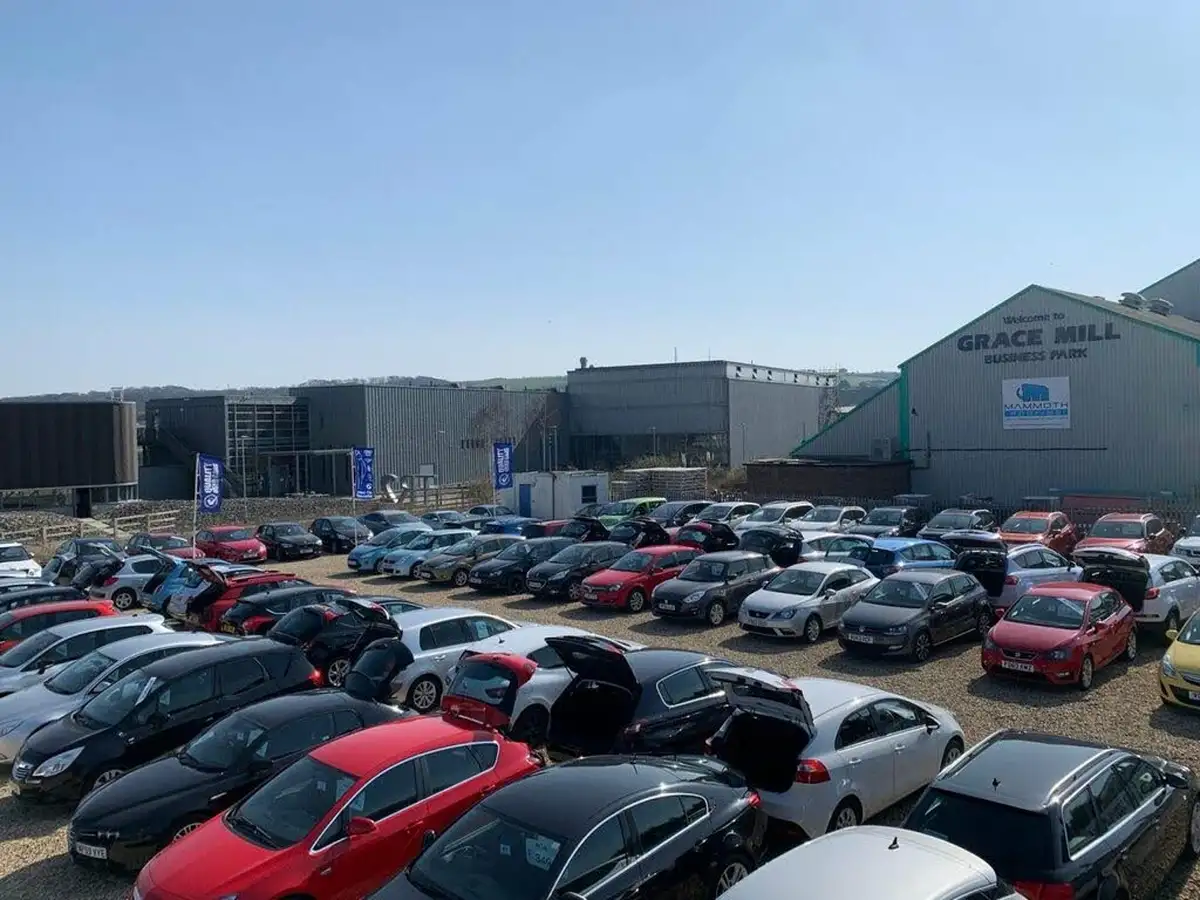 2020-tesla-model-3-e-long-range-big-9