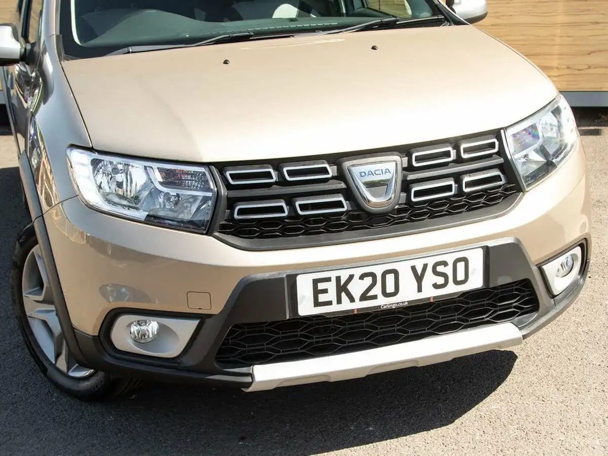 2020-dacia-logan-mcv-stepway-09-tce-comfort-big-9
