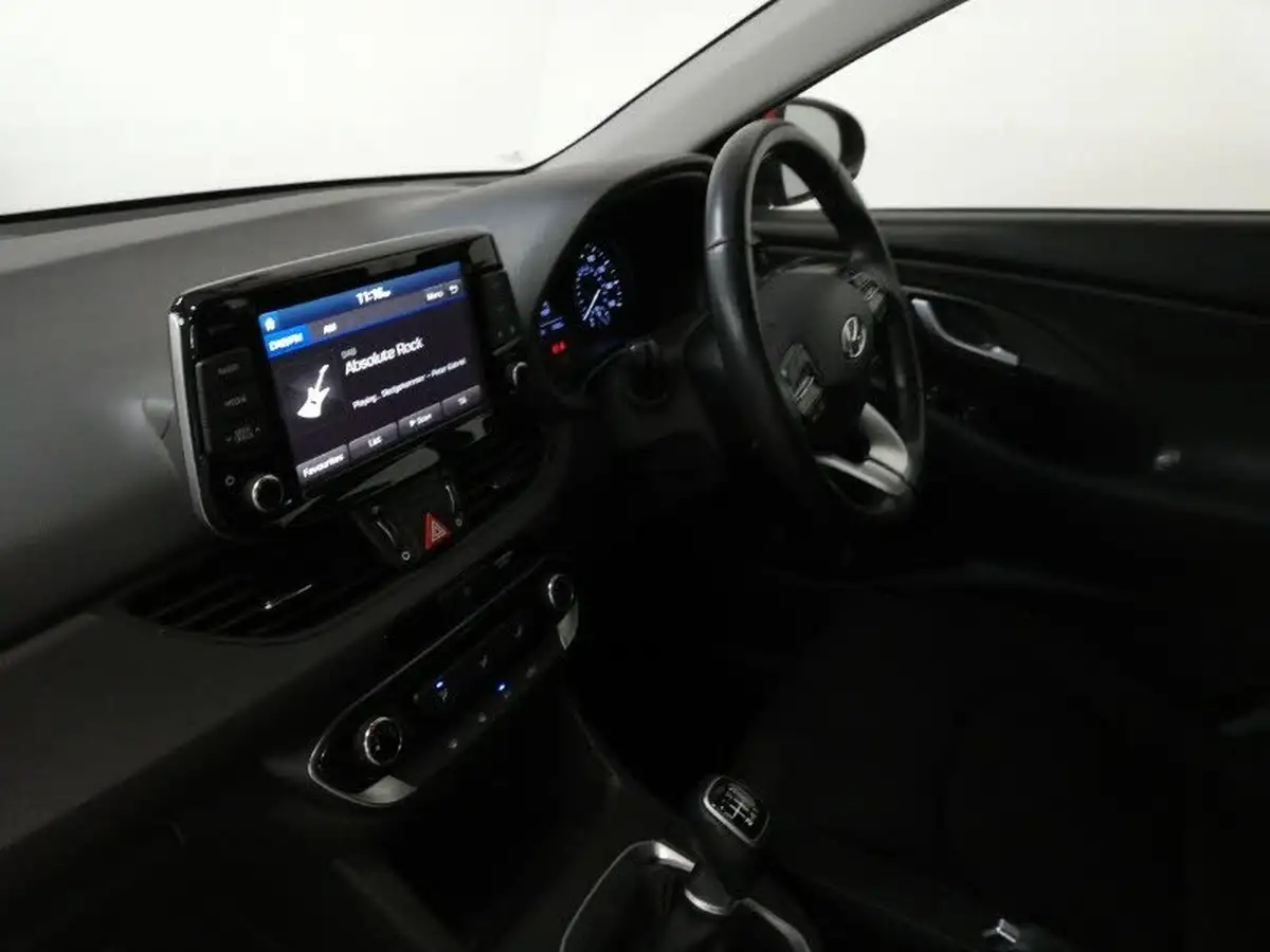 2017-hyundai-i30-10-t-gdi-se-nav-blue-drive-hatchback-big-4