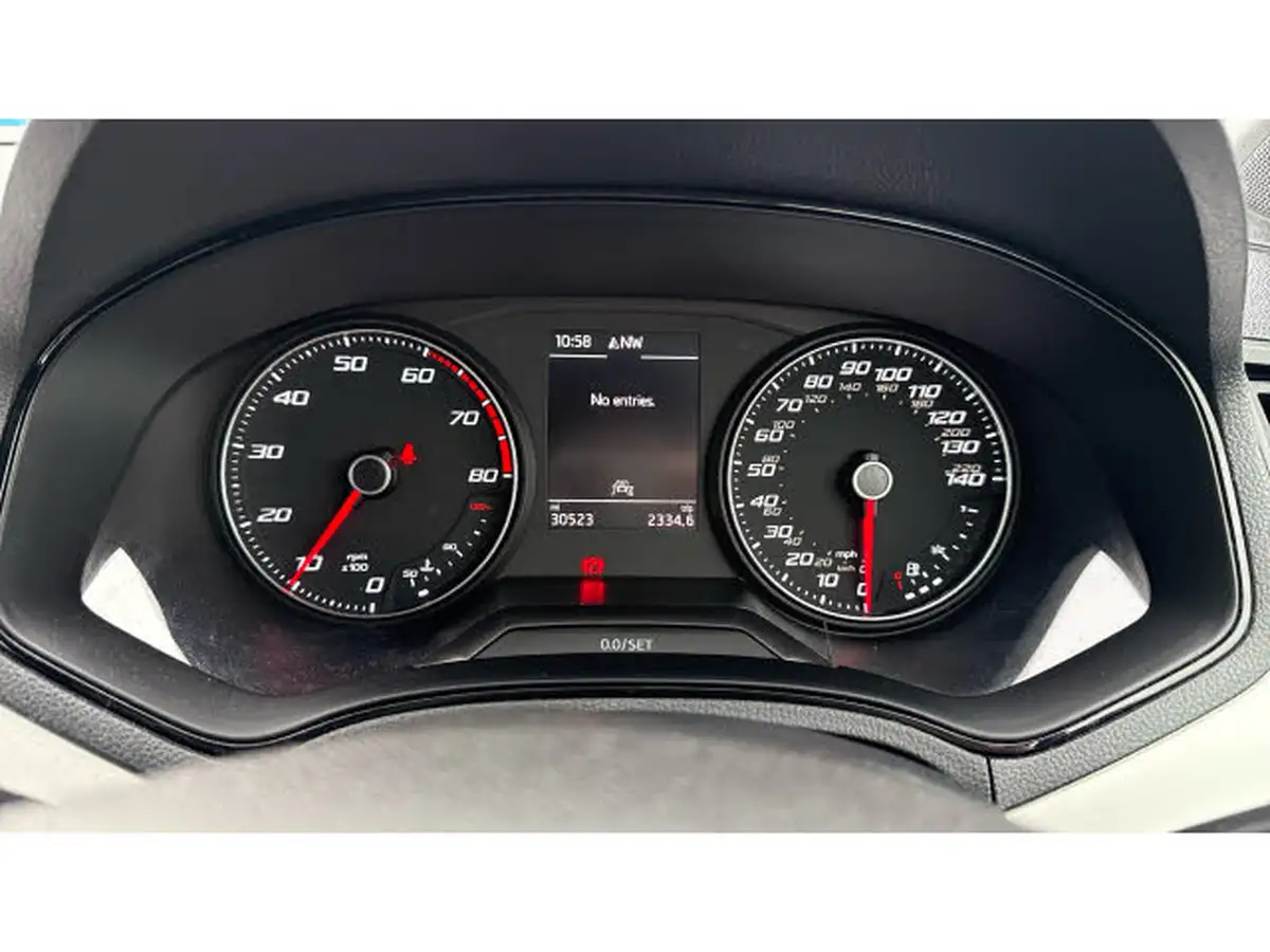 2019-seat-arona-10-tsi-xcellence-big-28