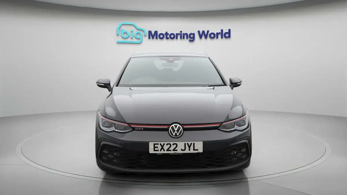 2022-volkswagen-golf-20-tsi-gti-dsg-big-2