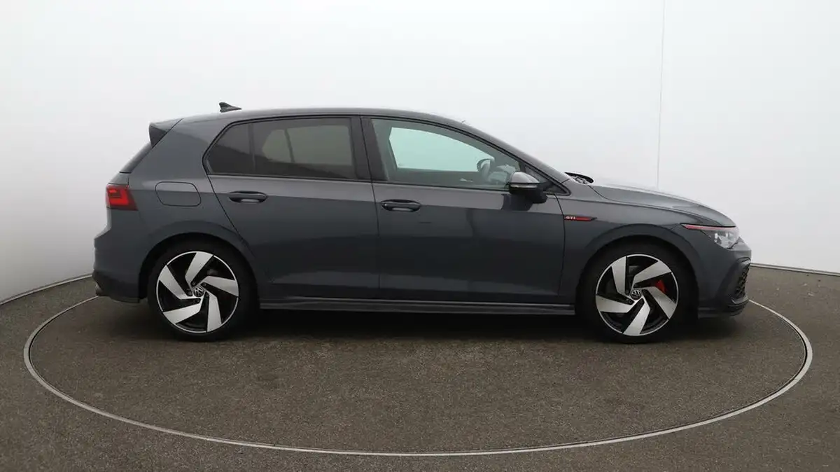 2022-volkswagen-golf-20-tsi-gti-dsg-big-43