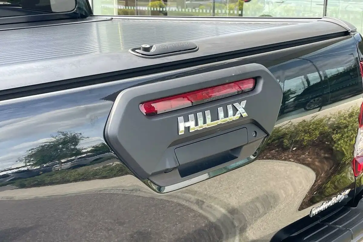 2022-toyota-hi-lux-28d-4d-invincible-x-204hpeu6d-2755cc-auto-big-28