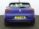 2022-renault-clio-10-tce-iconic-edition-small-3