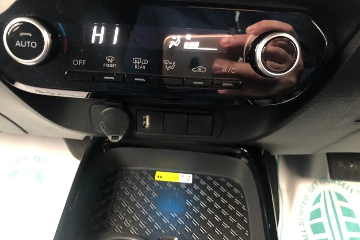 2023-toyota-aygo-x-10-vvt-i-exclusive-cvt-big-22
