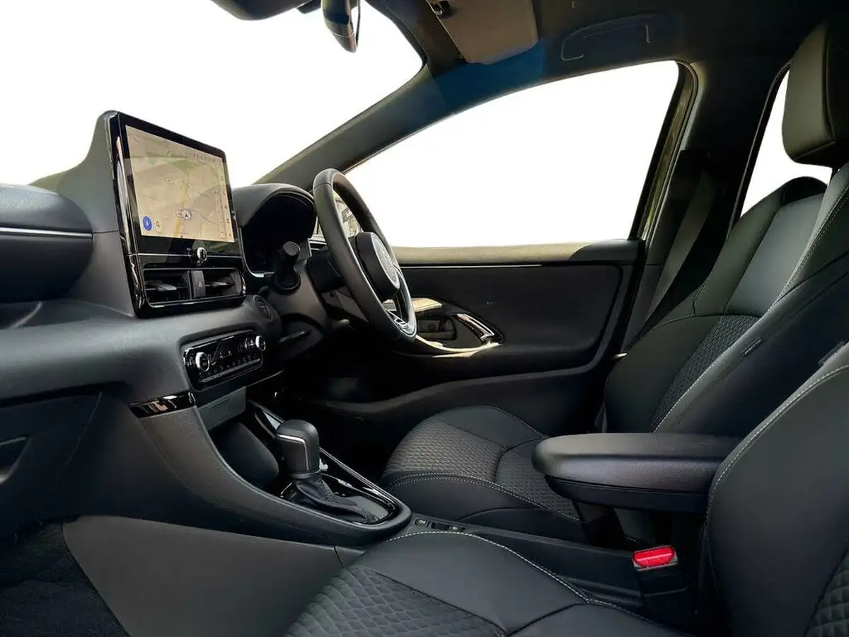 2024-toyota-yaris-15-vvt-i-excel-big-15