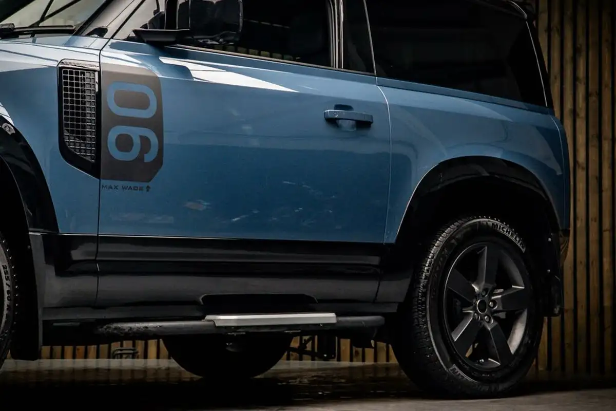 2023-land-rover-90-defender-30-d250-x-dynamic-hse-big-15