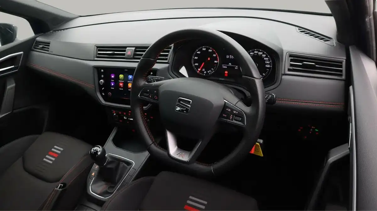 2021-seat-ibiza-10-tsi-fr-95ps-big-9