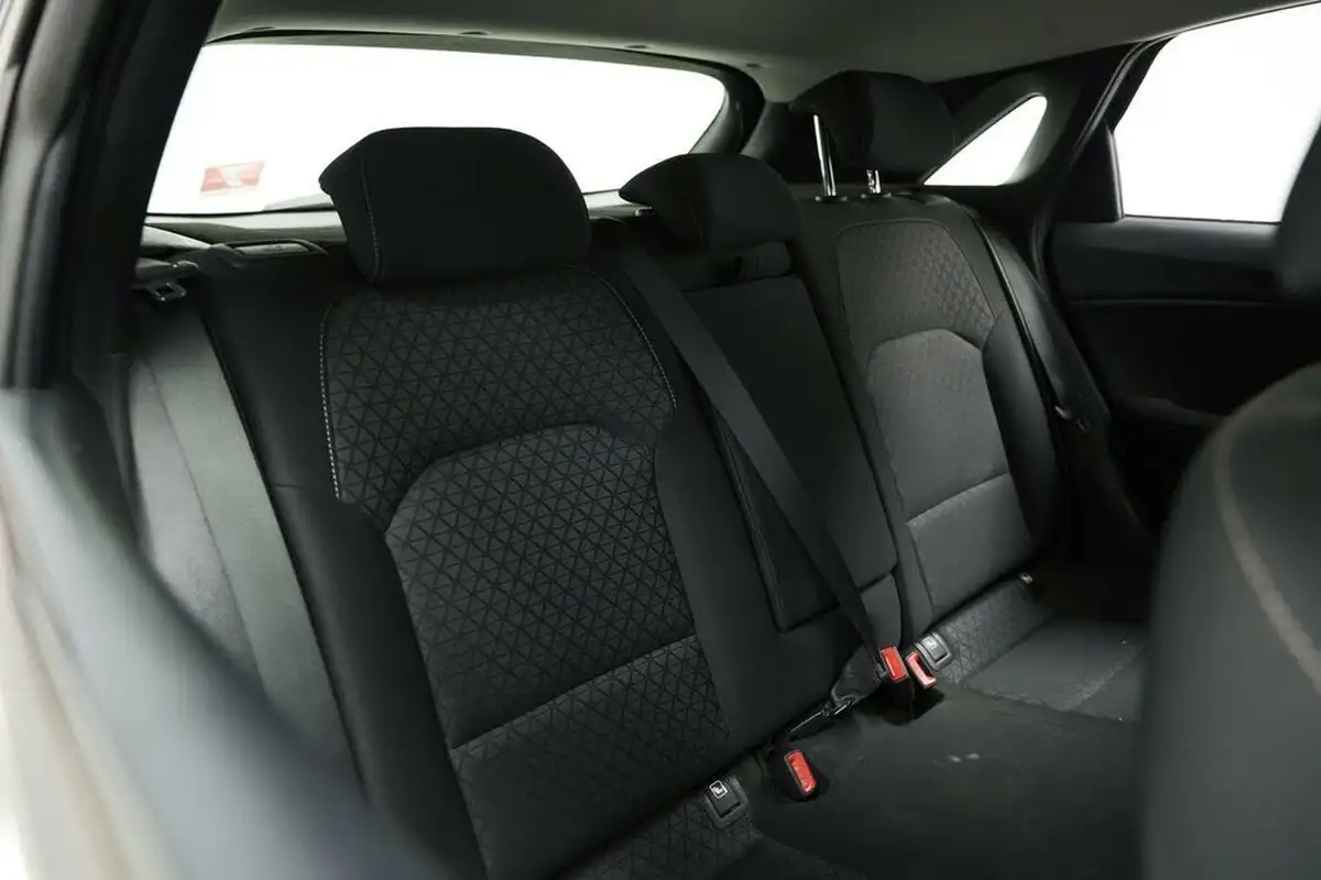 2020-kia-ceed-16crdi-2-nav-114bhp-hatchback-big-13