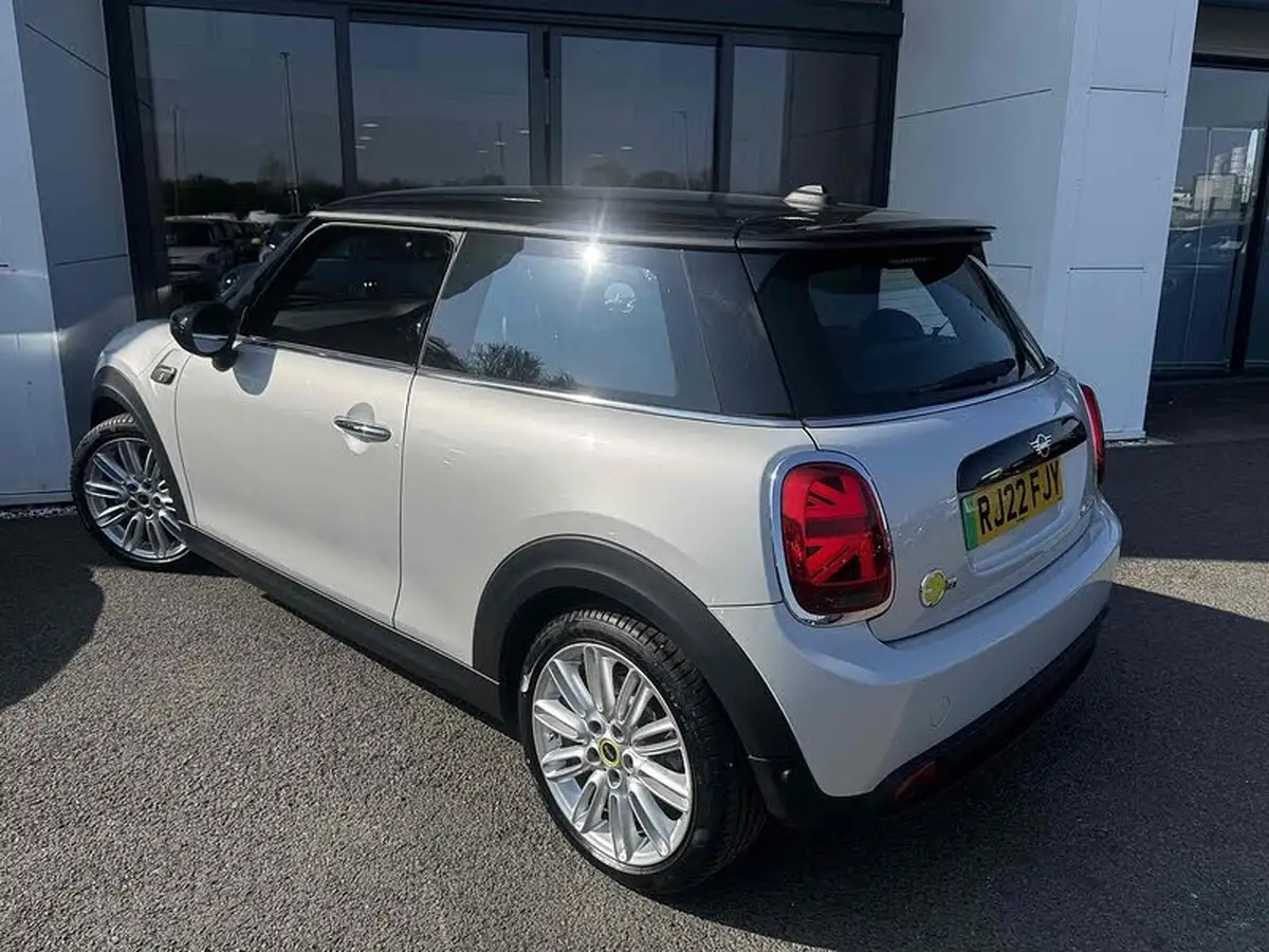 2022-mini-cooper-e-cooper-s-2-big-23